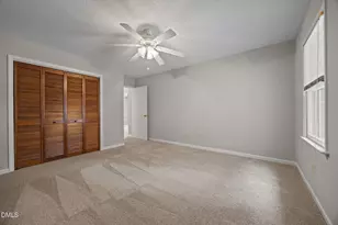 140 Rollingwood Dr, Dunn, NC 28334 - Photo 18