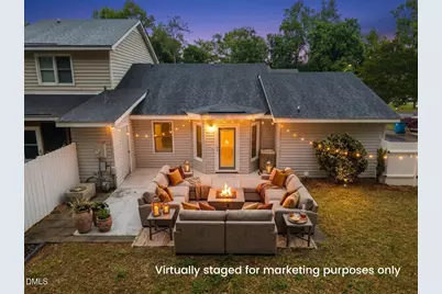 140 Rollingwood Drive, Dunn, NC 28334 - Photo 2