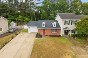 140 Rollingwood Dr, Dunn, NC 28334 - Photo 1