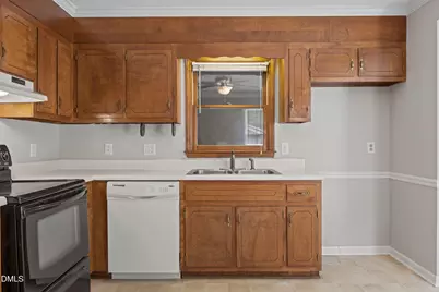140 Rollingwood Drive, Dunn, NC 28334 - Photo 12