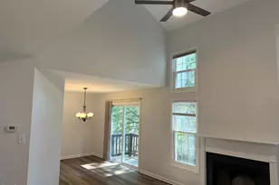 105 Highfalls Ct, Cary, NC 27519 - Photo 8