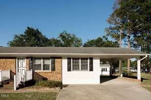 1612 Fairground Rd, Dunn, NC 28334 - Photo 4