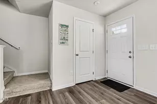 1476 Burgundy Blf Ln, Zebulon, NC 27597 - Photo 4