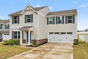 1476 Burgundy Blf Ln, Zebulon, NC 27597 - Photo 2