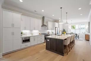 811 Maple Berry Ln, Raleigh, NC 27607 - Photo 4