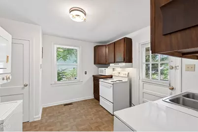 2316 Bedford Avenue, Raleigh, NC 27607 - Photo 8