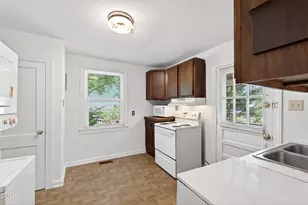 2316 Bedford Ave, Raleigh, NC 27607 - Photo 8