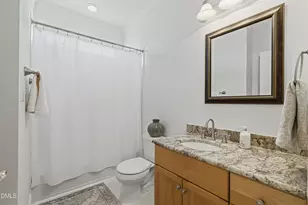 105 Tavernelle Pl, Cary, NC 27519 - Photo 16