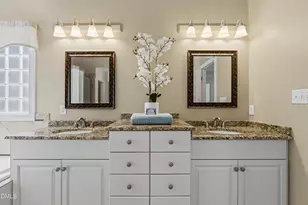 105 Tavernelle Pl, Cary, NC 27519 - Photo 4