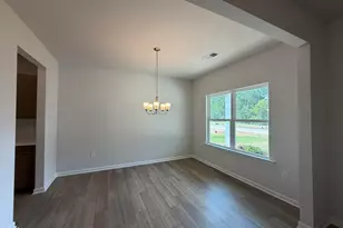 300 Allegheny Dr, Sanford, NC 27330 - Photo 4