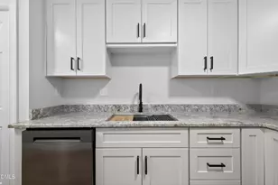 109 Sanair Ct, Apex, NC 27502 - Photo 8