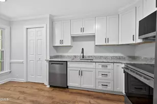 109 Sanair Ct, Apex, NC 27502 - Photo 2
