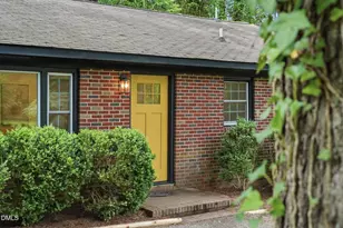 27 S Circle Dr, Chapel Hill, NC 27516 - Photo 4