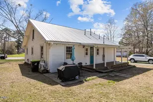 301 E Wilson St, Macclesfield, NC 27852 - Photo 32