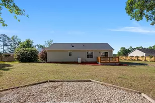47 Ascott Cir, Smithfield, NC 27577 - Photo 4