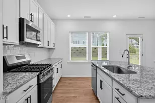 526 Claftin St, Sanford, NC 27330 - Photo 4