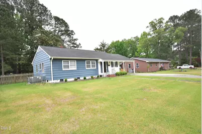 1011 S 1st Street, Smithfield, NC 27577 - Photo 2