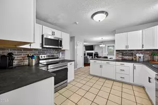 79 Cliffdale Ct, Cameron, NC 28326 - Photo 10