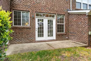 412 Longchamp Ln, Cary, NC 27519 - Photo 24