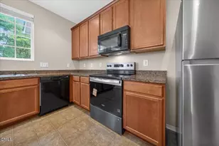 412 Longchamp Ln, Cary, NC 27519 - Photo 8