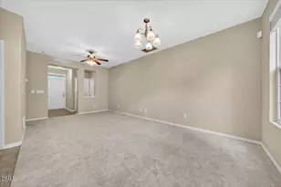 412 Longchamp Ln, Cary, NC 27519 - Photo 4