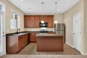 412 Longchamp Ln, Cary, NC 27519 - Photo 6