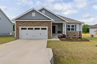 55 Bushel Basket Dr, Benson, NC 27504 - Photo 2