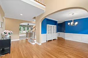 400 Allenhurst Pl, Cary, NC 27518 - Photo 4