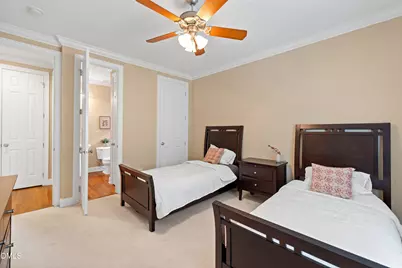 400 Allenhurst Place, Cary, NC 27518 - Photo 10