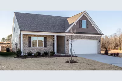 32 Quilting Drive #215, Benson, NC 27504 - Photo 2