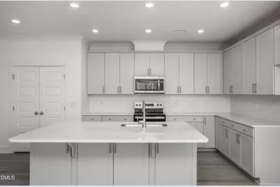 701 Highview Drive #32, Benson, NC 27504 - Photo 6