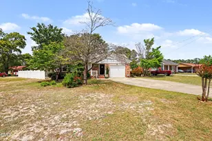3228 Old Oak Ln, Hope Mills, NC 28348 - Photo 8