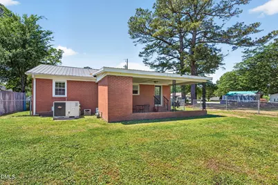 407 E Pearsall Street, Dunn, NC 28334 - Photo 22