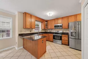 8405 Ridgebury Rd, Raleigh, NC 27603 - Photo 16