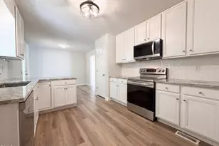 409 Black Forest Dr, Clayton, NC 27527 - Photo 6