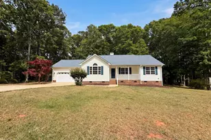 409 Black Forest Dr, Clayton, NC 27527 - Photo 2