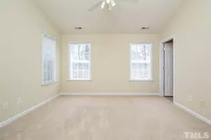 22 Sharpstone Ln, Durham, NC 27703 - Photo 10