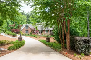 8844 Woodyhill Rd, Raleigh, NC 27613 - Photo 2