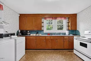 558 Rowland St, Henderson, NC 27536 - Photo 18