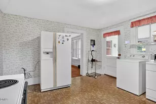 558 Rowland St, Henderson, NC 27536 - Photo 18
