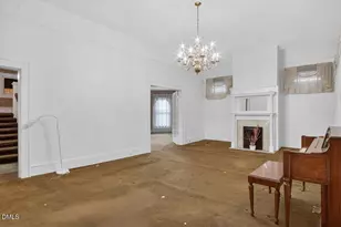 558 Rowland St, Henderson, NC 27536 - Photo 4