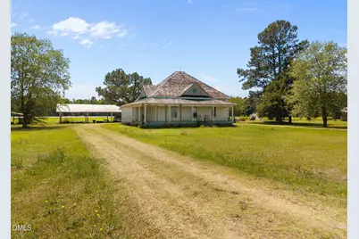 754 5 Points Road, Benson, NC 27504 - Photo 2