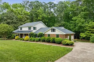 5209 Dutchman Dr, Raleigh, NC 27606 - Photo 2