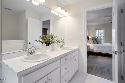 300 Parkgate Drive, Cary, NC 27519 - Photo 18