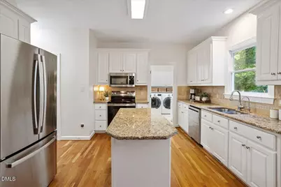 300 Parkgate Drive, Cary, NC 27519 - Photo 10