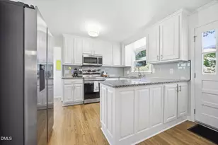 214 Northfield Dr, Raleigh, NC 27609 - Photo 8