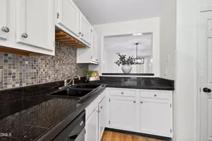 112 Broad Leaf Cir, Raleigh, NC 27613 - Photo 30