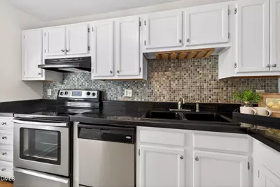 112 Broad Leaf Circle, Raleigh, NC 27613 - Photo 26