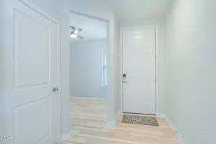 8208 White Star Dr, Fuquay-Varina, NC 27526 - Photo 4