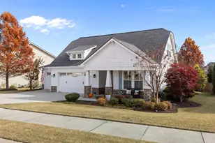 734 Kerr Lake Dr, Fuquay-Varina, NC 27526 - Photo 2